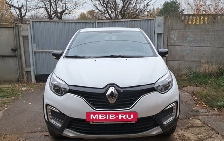 Renault Kaptur I рестайлинг, 2019 год, 1 550 000 рублей, 3 фотография