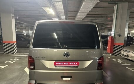 Volkswagen Multivan T6 рестайлинг, 2021 год, 6 300 000 рублей, 4 фотография