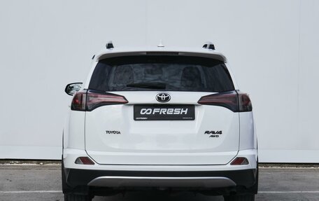 Toyota RAV4, 2018 год, 2 849 000 рублей, 4 фотография