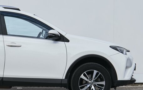 Toyota RAV4, 2018 год, 2 849 000 рублей, 7 фотография