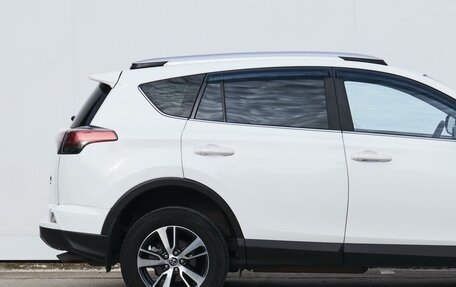 Toyota RAV4, 2018 год, 2 849 000 рублей, 6 фотография