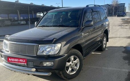 Toyota Land Cruiser 100 рестайлинг 2, 2006 год, 3 950 000 рублей, 13 фотография