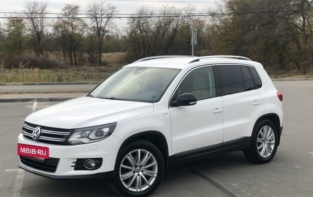 Volkswagen Tiguan I, 2013 год, 1 800 000 рублей, 3 фотография