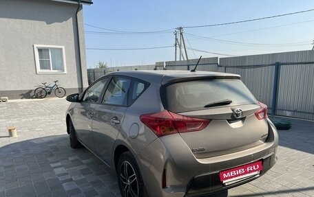 Toyota Auris II, 2014 год, 1 300 000 рублей, 5 фотография