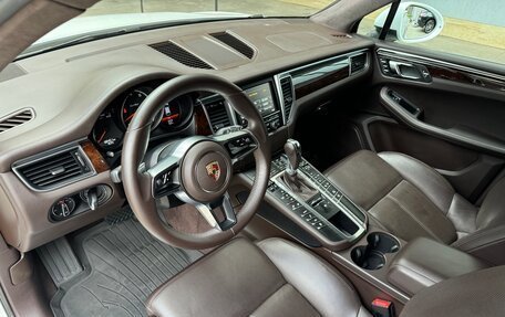 Porsche Macan I рестайлинг, 2014 год, 4 500 000 рублей, 3 фотография