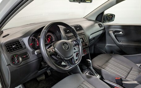 Volkswagen Polo VI (EU Market), 2018 год, 980 000 рублей, 24 фотография