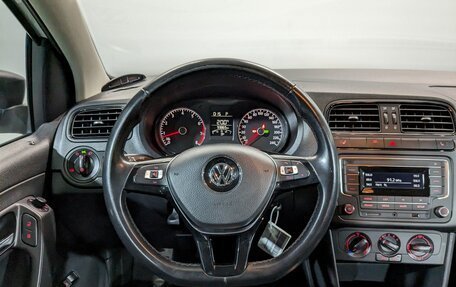 Volkswagen Polo VI (EU Market), 2018 год, 980 000 рублей, 23 фотография