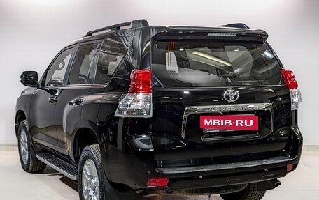 Toyota Land Cruiser Prado 150 рестайлинг 2, 2013 год, 3 500 000 рублей, 7 фотография