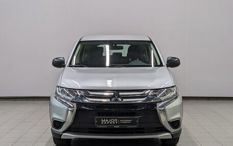 Mitsubishi Outlander III рестайлинг 3, 2017 год, 1 899 000 рублей, 2 фотография