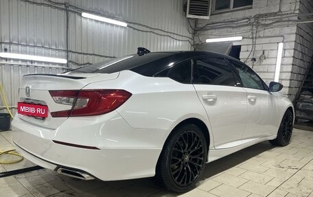 Honda Accord IX рестайлинг, 2018 год, 2 300 000 рублей, 14 фотография