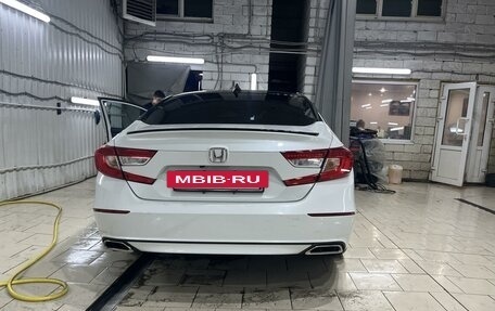 Honda Accord IX рестайлинг, 2018 год, 2 300 000 рублей, 13 фотография