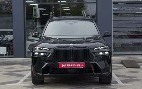 BMW X7, 2022 год, 15 300 000 рублей, 2 фотография