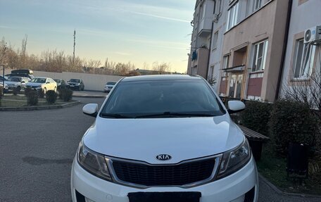 KIA Rio III рестайлинг, 2013 год, 840 000 рублей, 2 фотография