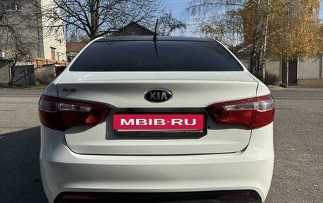 KIA Rio III рестайлинг, 2013 год, 840 000 рублей, 13 фотография