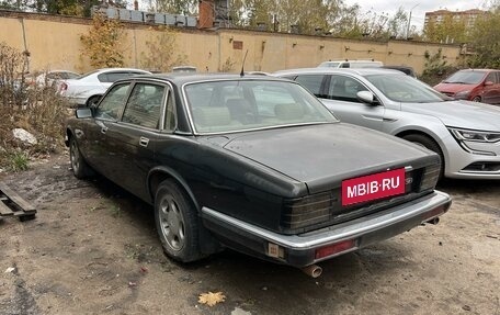 Jaguar XJ III (X350), 1989 год, 550 000 рублей, 8 фотография