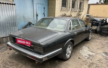 Jaguar XJ III (X350), 1989 год, 550 000 рублей, 6 фотография