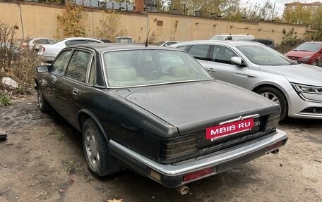 Jaguar XJ III (X350), 1989 год, 550 000 рублей, 9 фотография