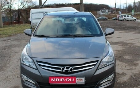 Hyundai Solaris II рестайлинг, 2016 год, 1 050 000 рублей, 2 фотография