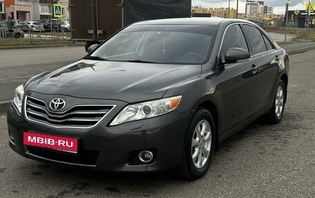 Toyota Camry, 2011 год, 1 750 000 рублей, 1 фотография