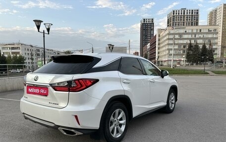 Lexus RX IV рестайлинг, 2017 год, 4 200 000 рублей, 3 фотография