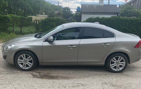 Volvo S60 III, 2012 год, 650 000 рублей, 2 фотография