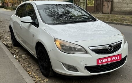 Opel Astra J, 2011 год, 825 000 рублей, 8 фотография