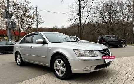 Hyundai Sonata VI, 2010 год, 869 000 рублей, 6 фотография