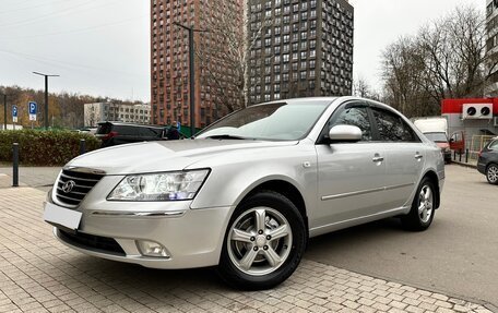 Hyundai Sonata VI, 2010 год, 869 000 рублей, 13 фотография