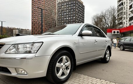 Hyundai Sonata VI, 2010 год, 869 000 рублей, 14 фотография