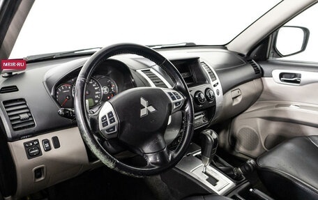 Mitsubishi Pajero Sport II рестайлинг, 2010 год, 1 579 000 рублей, 11 фотография