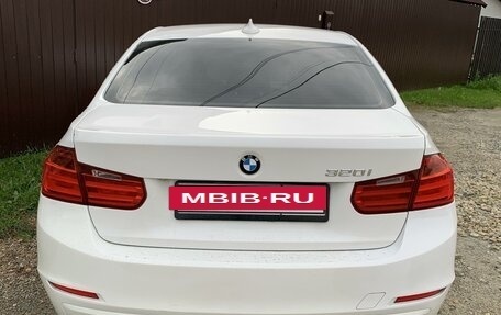 BMW 3 серия, 2012 год, 1 400 000 рублей, 13 фотография