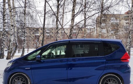 Honda Freed II, 2017 год, 1 950 000 рублей, 3 фотография