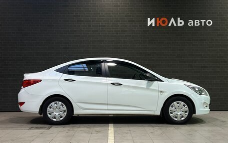 Hyundai Solaris II рестайлинг, 2015 год, 995 000 рублей, 4 фотография