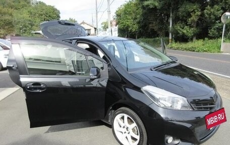 Toyota Vitz, 2014 год, 816 000 рублей, 4 фотография