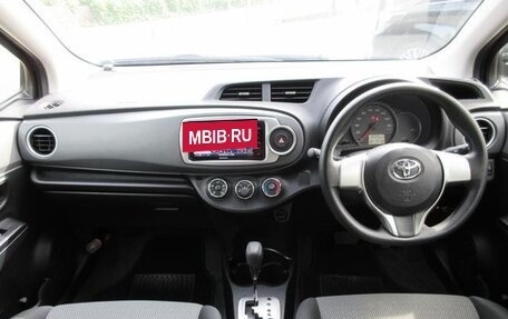 Toyota Vitz, 2014 год, 816 000 рублей, 9 фотография