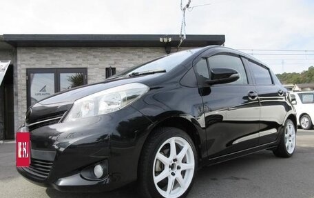 Toyota Vitz, 2014 год, 816 000 рублей, 3 фотография