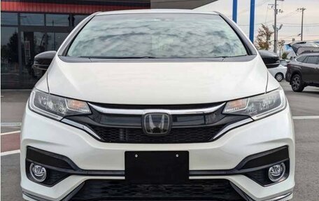 Honda Fit III, 2019 год, 1 200 000 рублей, 2 фотография