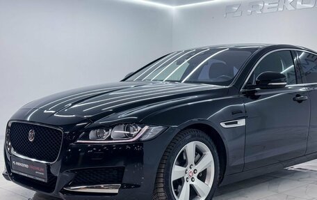 Jaguar XF II, 2018 год, 3 300 000 рублей, 2 фотография