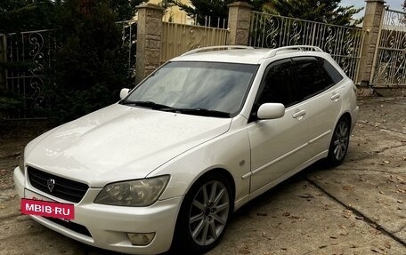 Toyota Altezza, 2002 год, 695 000 рублей, 5 фотография