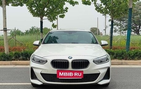 BMW 1 серия, 2019 год, 1 800 006 рублей, 2 фотография