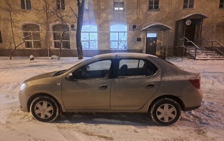 Renault Logan II, 2016 год, 550 000 рублей, 2 фотография