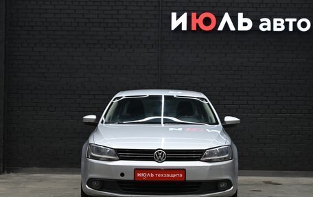 Volkswagen Jetta VI, 2012 год, 1 190 000 рублей, 2 фотография