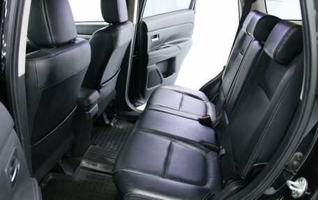 Mitsubishi Outlander III рестайлинг 3, 2013 год, 1 838 000 рублей, 13 фотография