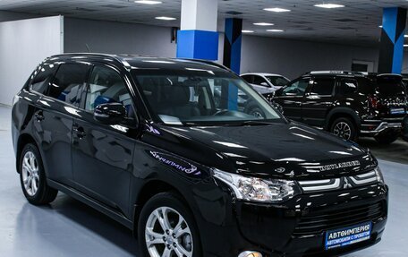 Mitsubishi Outlander III рестайлинг 3, 2013 год, 1 838 000 рублей, 7 фотография