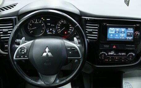 Mitsubishi Outlander III рестайлинг 3, 2013 год, 1 838 000 рублей, 19 фотография