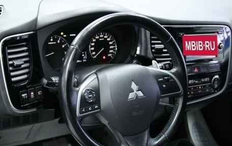 Mitsubishi Outlander III рестайлинг 3, 2013 год, 1 838 000 рублей, 17 фотография