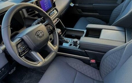 Toyota Sequoia, 2024 год, 12 190 000 рублей, 6 фотография