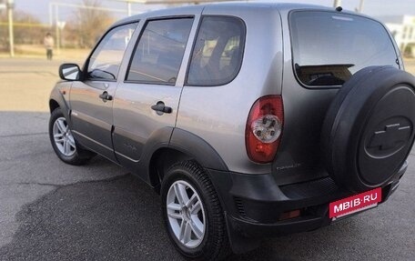 Chevrolet Niva I рестайлинг, 2012 год, 660 000 рублей, 6 фотография