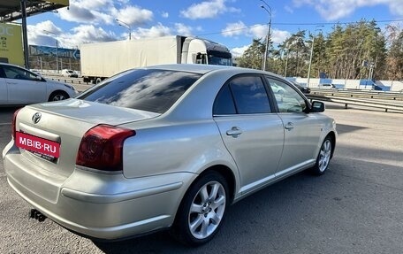 Toyota Avensis III рестайлинг, 2004 год, 745 000 рублей, 7 фотография