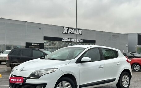 Renault Megane III, 2013 год, 899 000 рублей, 2 фотография